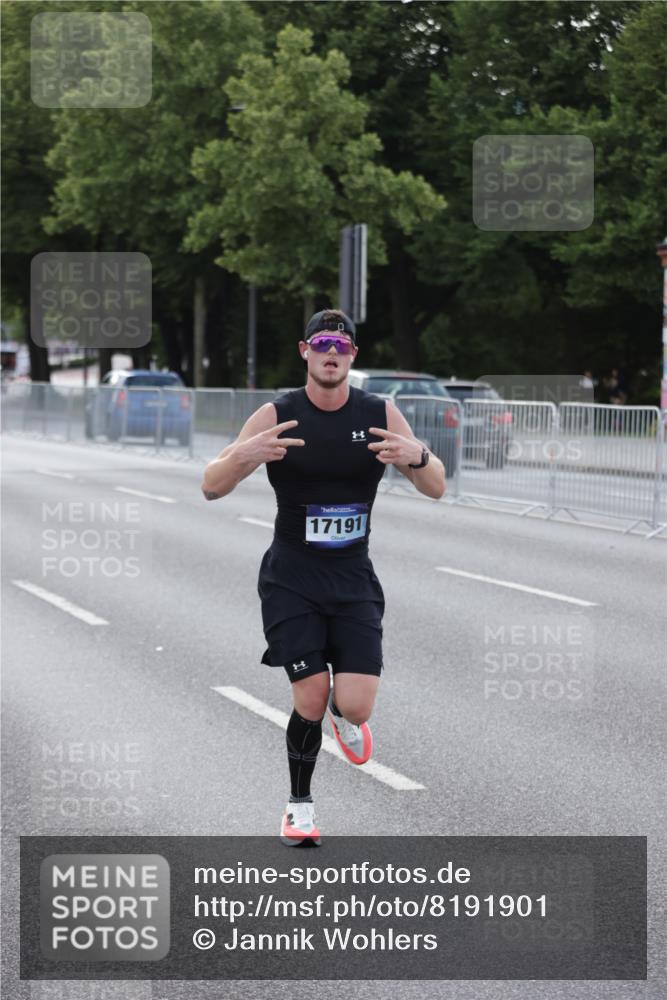 29.06.2025 - hella hamburg halbmarathon Jannik Wohlers http://msf.ph/oto/8191901 29.06.2025 09:45:16 Lombardsbrücke 1686, 1707, 2689, 4129, 4679, 4698, 4749, 5187, 5550, 6358, 7389, 7965, 8190, 10017, 10876, 11120, 12232, 12308, 12691, 12988, 13066, 13618, 14395, 14466, 14549, 14622, 14784, 15826, 15887, 16712, 16724, 16755, 17151, 17191, 17197, 17802, 18099, 18177 meine-sportfotos.de