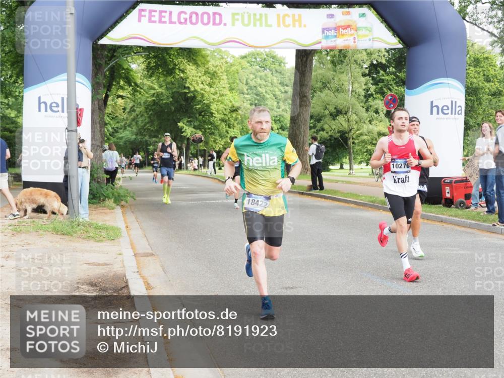 29.06.2025 - hella hamburg halbmarathon MichiJ http://msf.ph/oto/8191923 29.06.2025 10:19:52 Zwischen KM18-KM19 3845, 8190, 8318, 8784, 9634, 10270, 18422 meine-sportfotos.de