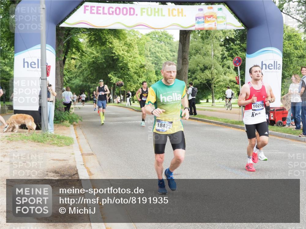 29.06.2025 - hella hamburg halbmarathon MichiJ http://msf.ph/oto/8191935 29.06.2025 10:19:53 Zwischen KM18-KM19 2689, 8190, 8318, 8784, 9634, 10270, 18422 meine-sportfotos.de
