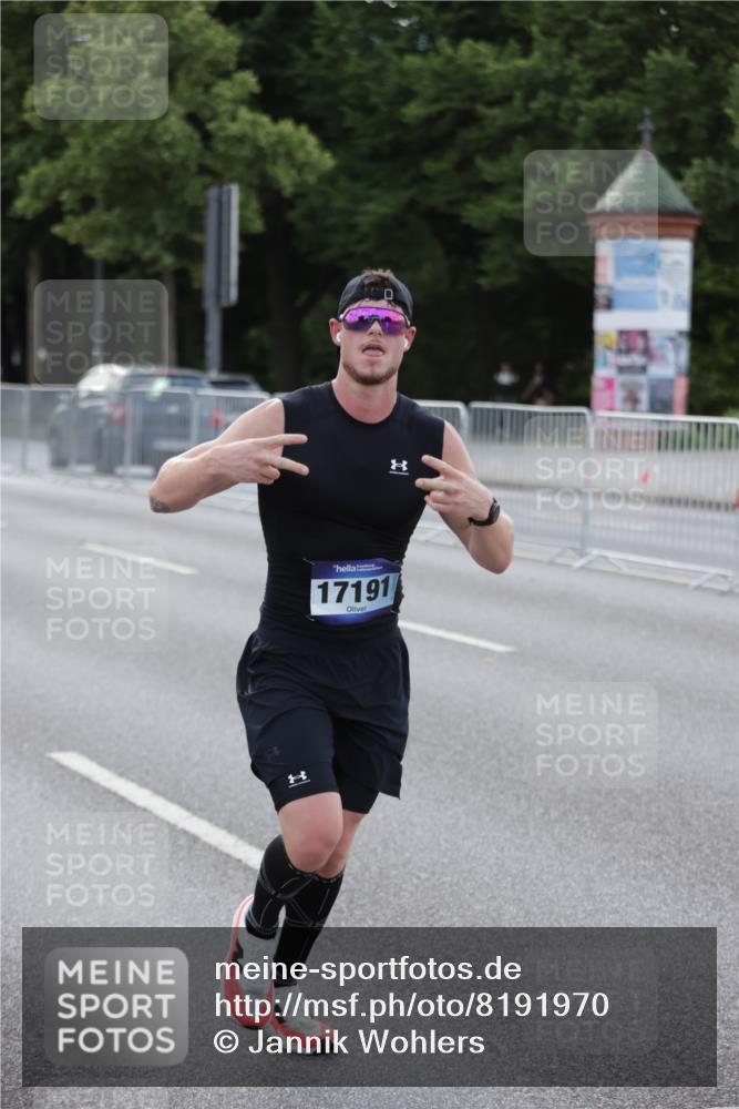 29.06.2025 - hella hamburg halbmarathon Jannik Wohlers http://msf.ph/oto/8191970 29.06.2025 09:45:16 Lombardsbrücke 1686, 1707, 2689, 4129, 4679, 4698, 4749, 5187, 5550, 6358, 7389, 7965, 8190, 10017, 10876, 11120, 12232, 12308, 12691, 12988, 13066, 13618, 14395, 14466, 14549, 14622, 14784, 15826, 15887, 16712, 16724, 16755, 17151, 17191, 17197, 17802, 18099, 18177 meine-sportfotos.de