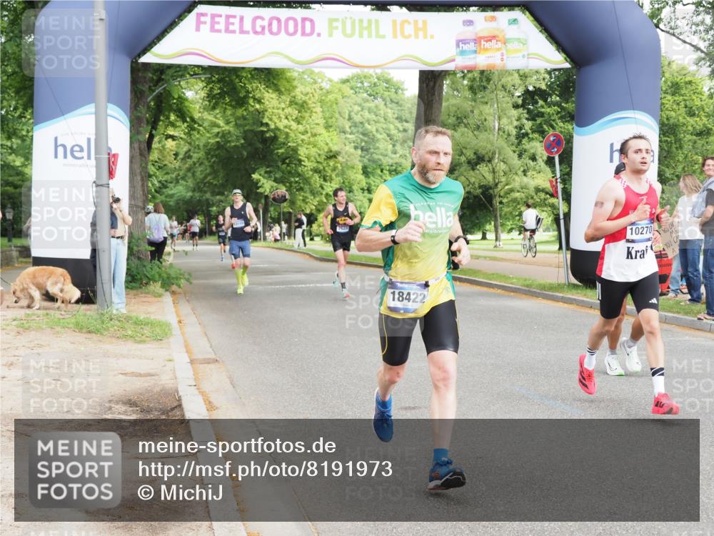 29.06.2025 - hella hamburg halbmarathon MichiJ http://msf.ph/oto/8191973 29.06.2025 10:19:53 Zwischen KM18-KM19 2689, 8190, 8318, 8784, 9634, 10270, 18422 meine-sportfotos.de