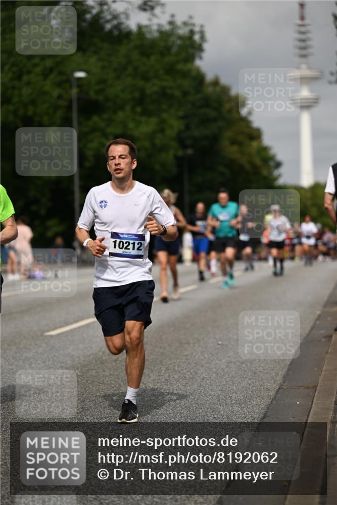29.06.2025 - hella hamburg halbmarathon Dr. Thomas Lammeyer http://msf.ph/oto/8192062 29.06.2025 10:11:07 Kennedybrücke 1245, 4502, 5287, 5807, 6314, 6572, 6664, 9560, 10212, 10297, 11394 meine-sportfotos.de
