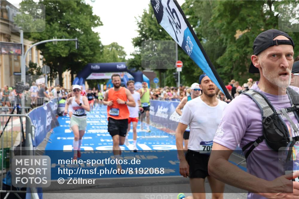 29.06.2025 - hella hamburg halbmarathon Zöllner http://msf.ph/oto/8192068 29.06.2025 10:44:59 Ziel 1424, 1520, 2098, 2890, 4425, 9030, 9720, 12161, 16058, 17382, 17406, 17544, 18055, 18631 meine-sportfotos.de