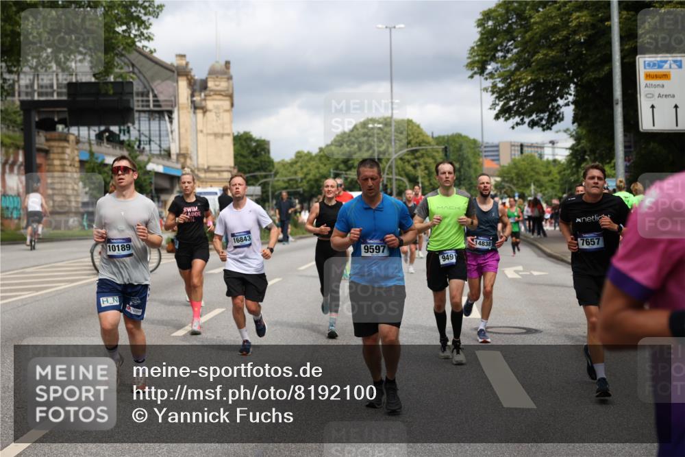 29.06.2025 - hella hamburg halbmarathon Yannick Fuchs http://msf.ph/oto/8192100 29.06.2025 10:44:02 20KM 1216, 1321, 2020, 2234, 2516, 2788, 2878, 3414, 3543, 3562, 3692, 3852, 4247, 4933, 5447, 5978, 6115, 6125, 6282, 7100, 7657, 8454, 8576, 8689, 8813, 8899, 8921, 9031, 9200, 9303, 9491, 9551, 9597, 9723, 9965, 10189, 10480, 11339, 11975, 12035, 12203, 12271, 12733, 13159, 13225, 13282, 13463, 13976, 14562, 14794, 14838, 15519, 15620, 15966, 16000, 16403, 16738, 16843, 16877, 16887, 17001, 17282, 17908, 18229, 18350, 18451, 18960 meine-sportfotos.de
