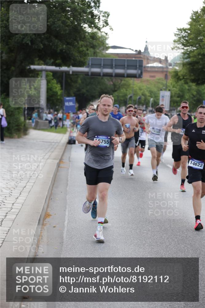 29.06.2025 - hella hamburg halbmarathon Jannik Wohlers http://msf.ph/oto/8192112 29.06.2025 09:45:18 Lombardsbrücke 1686, 1707, 2689, 4129, 4679, 4698, 4749, 5187, 5550, 6358, 6878, 7965, 8190, 10017, 10270, 10484, 10876, 11120, 12232, 12308, 12691, 12988, 13066, 13343, 13618, 13686, 14395, 14466, 14549, 14622, 14784, 15826, 15887, 16712, 16724, 16755, 17117, 17151, 17191, 17197, 18135, 18177 meine-sportfotos.de