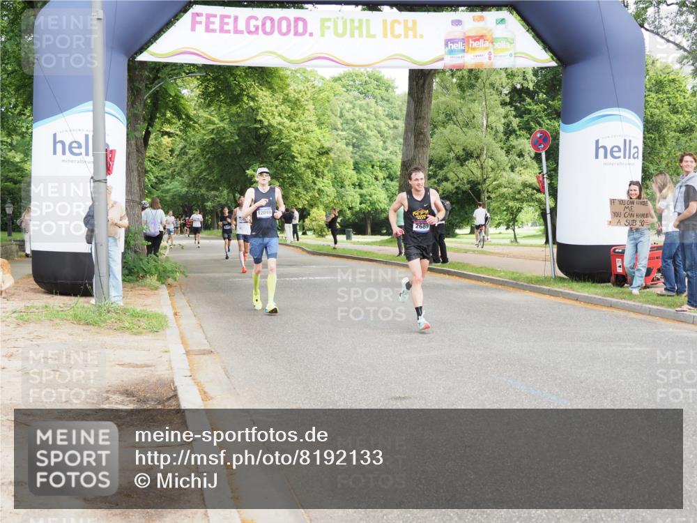 29.06.2025 - hella hamburg halbmarathon MichiJ http://msf.ph/oto/8192133 29.06.2025 10:19:54 Zwischen KM18-KM19 2689, 8190, 8318, 8784, 9634, 10270, 18422 meine-sportfotos.de
