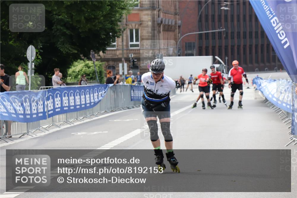 29.06.2025 - hella hamburg halbmarathon Strokosch-Dieckow http://msf.ph/oto/8192153 29.06.2025 09:34:07 Ziel 20001, 20124 meine-sportfotos.de