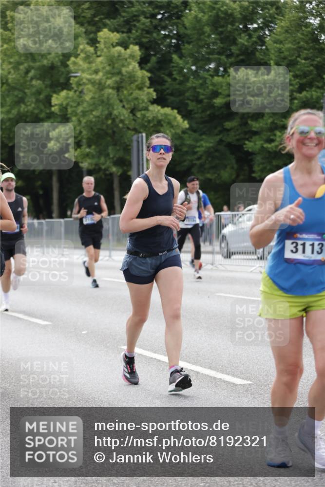 29.06.2025 - hella hamburg halbmarathon Jannik Wohlers http://msf.ph/oto/8192321 29.06.2025 10:24:18 Lombardsbrücke 1352, 1395, 2108, 2249, 2280, 2944, 3053, 3099, 3113, 3132, 3421, 4111, 4221, 4444, 5126, 5138, 5829, 5830, 6261, 6570, 10907, 11651, 11816, 11817, 12070, 12303, 13111, 13113, 13638, 14898, 15124, 15796, 15975, 17535, 18105 meine-sportfotos.de