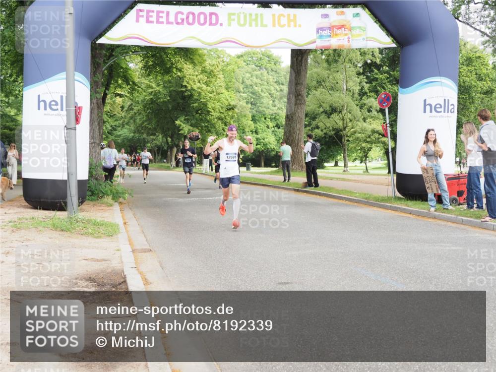 29.06.2025 - hella hamburg halbmarathon MichiJ http://msf.ph/oto/8192339 29.06.2025 10:19:57 Zwischen KM18-KM19 2689, 8190, 8318, 10270, 12049, 18422 meine-sportfotos.de