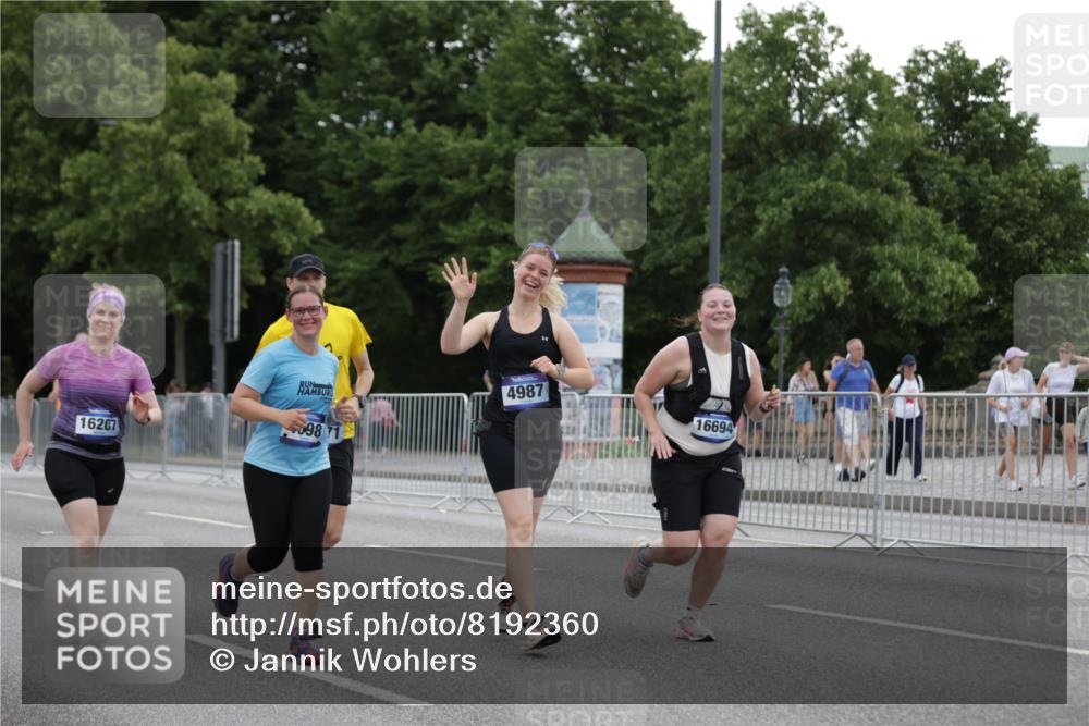 29.06.2025 - hella hamburg halbmarathon Jannik Wohlers http://msf.ph/oto/8192360 29.06.2025 11:13:27 Lombardsbrücke 1077, 1238, 1277, 1280, 2551, 4071, 4098, 4500, 4501, 4780, 4987, 5591, 5592, 6812, 7906, 8179, 8951, 9148, 9692, 10612, 11132, 11215, 12081, 12738, 13325, 13337, 13696, 13763, 14190, 14444, 14817, 14997, 15003, 15005, 15031, 15485, 15522, 16188, 16207, 16694, 18398, 19077 meine-sportfotos.de