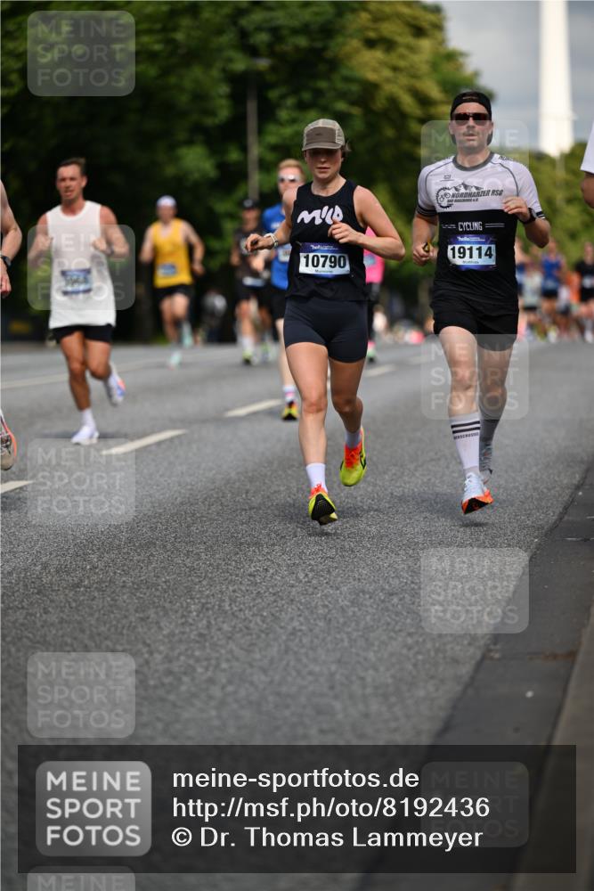29.06.2025 - hella hamburg halbmarathon Dr. Thomas Lammeyer http://msf.ph/oto/8192436 29.06.2025 09:47:41 Kennedybrücke 1065, 2879, 3075, 3845, 3968, 4678, 5344, 7231, 7349, 7793, 8975, 9047, 10106, 10173, 10790 meine-sportfotos.de