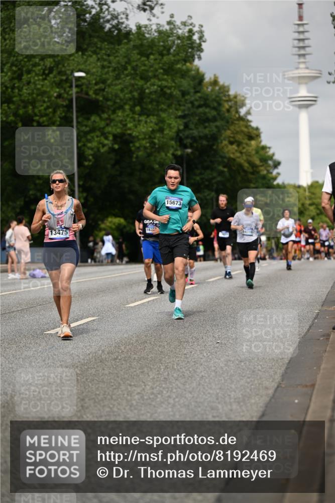 29.06.2025 - hella hamburg halbmarathon Dr. Thomas Lammeyer http://msf.ph/oto/8192469 29.06.2025 10:11:10 Kennedybrücke 1245, 4502, 5287, 5807, 5845, 6314, 6572, 6664, 9560, 10212, 10297, 10703, 11114, 11394 meine-sportfotos.de