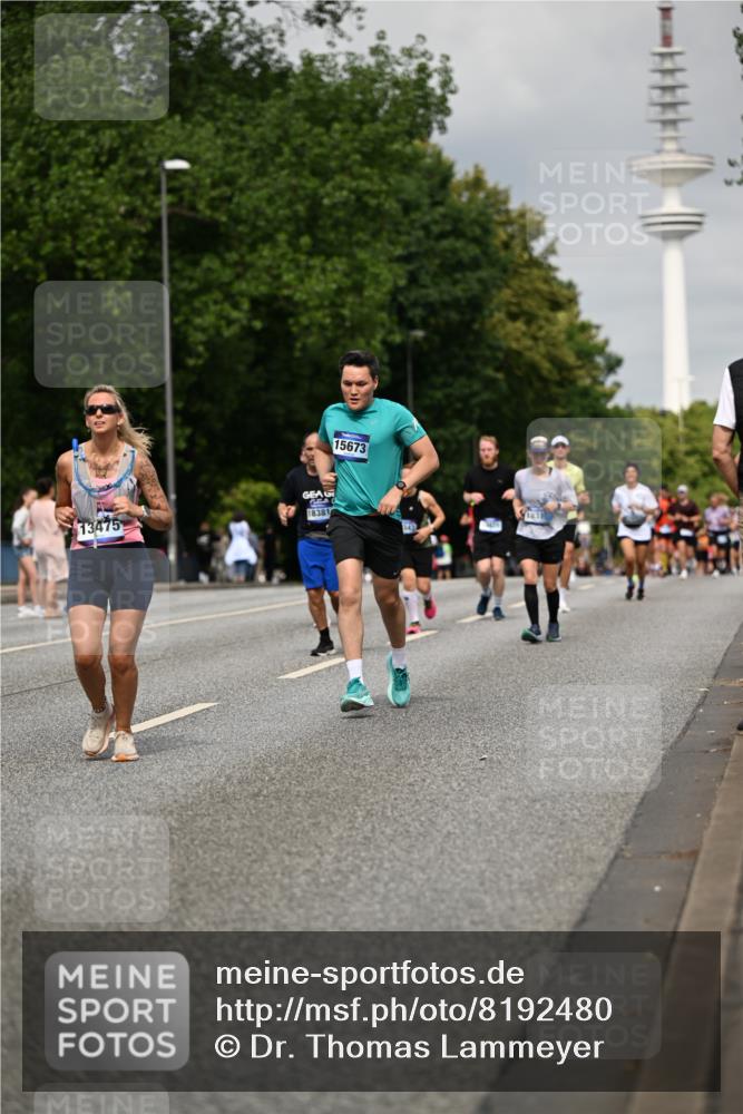 29.06.2025 - hella hamburg halbmarathon Dr. Thomas Lammeyer http://msf.ph/oto/8192480 29.06.2025 10:11:10 Kennedybrücke 1245, 4502, 5287, 5807, 5845, 6314, 6572, 6664, 9560, 10212, 10297, 10703, 11114, 11394 meine-sportfotos.de