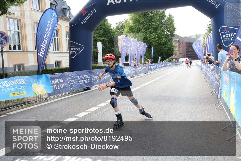 29.06.2025 - hella hamburg halbmarathon Strokosch-Dieckow http://msf.ph/oto/8192495 29.06.2025 09:34:24 Ziel 20248, 20271, 20306, 20406, 20546, 20547 meine-sportfotos.de