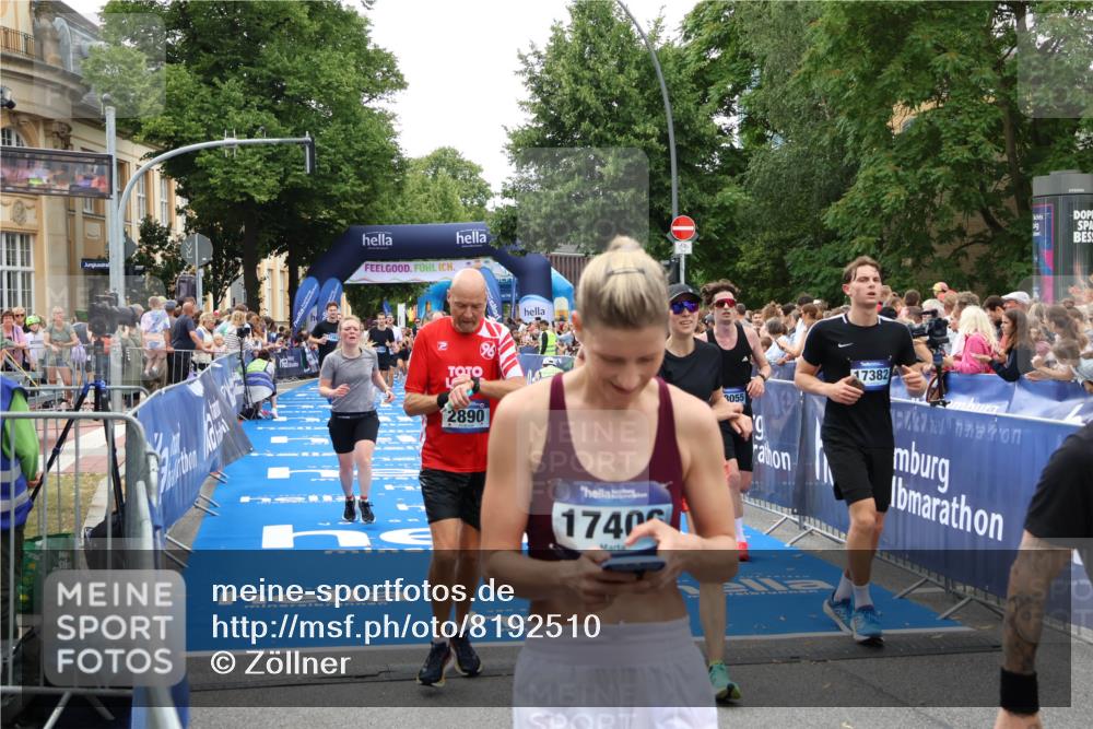 29.06.2025 - hella hamburg halbmarathon Zöllner http://msf.ph/oto/8192510 29.06.2025 10:45:04 Ziel 1171, 1424, 1520, 2890, 3917, 6266, 7709, 7843, 9030, 9710, 10741, 11688, 13919, 15334, 16058, 17381, 17382, 17544, 18055 meine-sportfotos.de