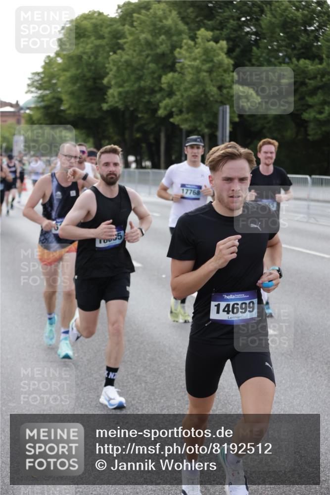 29.06.2025 - hella hamburg halbmarathon Jannik Wohlers http://msf.ph/oto/8192512 29.06.2025 09:45:40 Lombardsbrücke 1080, 1894, 2460, 2525, 3809, 4463, 4812, 5042, 6169, 6495, 7055, 7186, 7880, 8062, 9345, 10453, 11199, 11282, 11833, 12189, 12681, 13167, 13754, 14167, 14293, 14548, 14699, 15054, 15115, 15326, 15507, 15689, 15835, 16148, 16507, 16580, 16695, 16963, 17056, 17322, 17691, 17768, 18854, 19022, 19118 meine-sportfotos.de