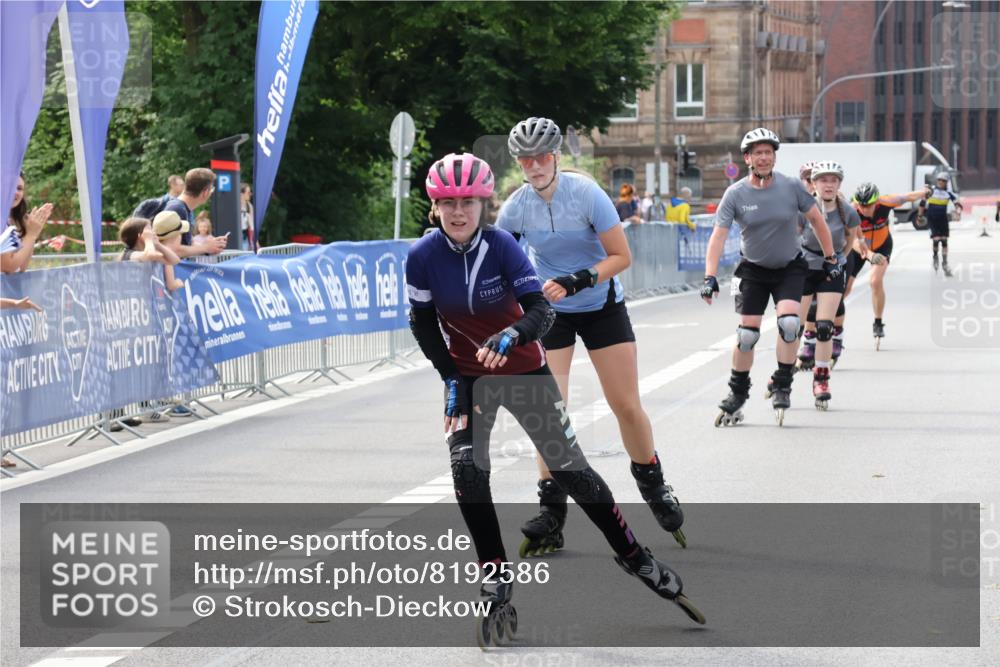 29.06.2025 - hella hamburg halbmarathon Strokosch-Dieckow http://msf.ph/oto/8192586 29.06.2025 09:34:34 Ziel 20050, 20271, 20306, 20351, 20431, 20435, 20475, 20546 meine-sportfotos.de
