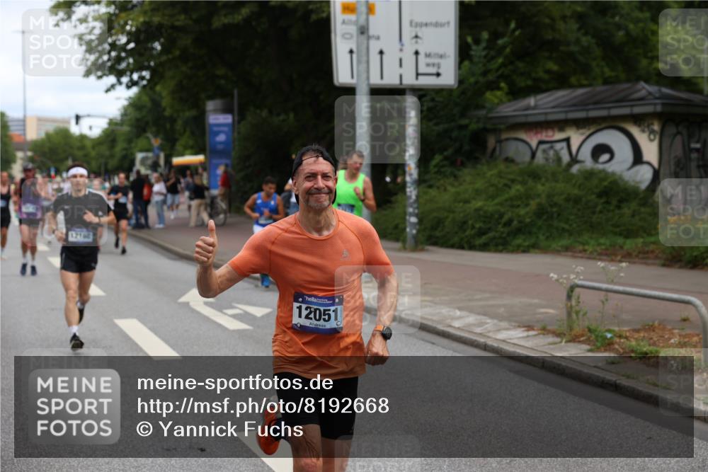 29.06.2025 - hella hamburg halbmarathon Yannick Fuchs http://msf.ph/oto/8192668 29.06.2025 10:31:17 20KM 1385, 1571, 2121, 3959, 5961, 6915, 7831, 8084, 8121, 9313, 10404, 10852, 11120, 11304, 11620, 12051, 12168, 12916, 13991, 14075, 14622, 15621, 16158, 17078, 17192, 18038, 18156, 18733 meine-sportfotos.de