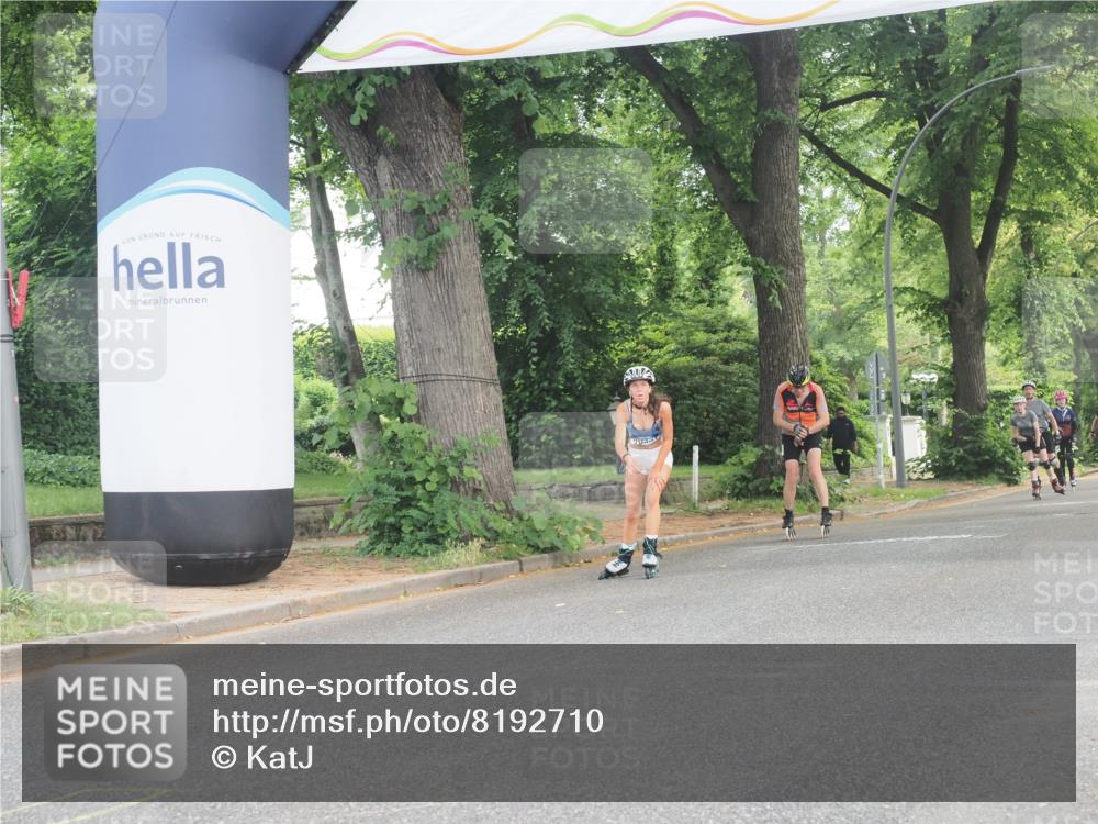 29.06.2025 - hella hamburg halbmarathon KatJ http://msf.ph/oto/8192710 29.06.2025 09:27:01 Zwischen KM18-KM19  meine-sportfotos.de