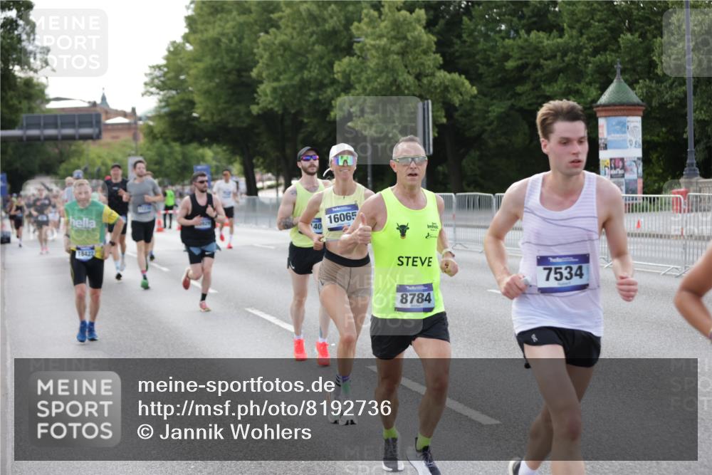 29.06.2025 - hella hamburg halbmarathon Jannik Wohlers http://msf.ph/oto/8192736 29.06.2025 09:45:58 Lombardsbrücke 1344, 2525, 3843, 3955, 5042, 7534, 7845, 7901, 8784, 8864, 8956, 10298, 10865, 10929, 11230, 11282, 11833, 12987, 13252, 13617, 14276, 14293, 15391, 15689, 16065, 16140, 16243, 16580, 16931, 17213, 17826, 18235, 18422, 18562, 18563 meine-sportfotos.de