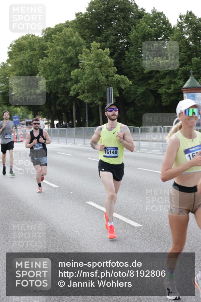 29.06.2025 - hella hamburg halbmarathon Jannik Wohlers http://msf.ph/oto/8192806 29.06.2025 09:45:59 Lombardsbrücke 1344, 2525, 3843, 3955, 4477, 5042, 7534, 7845, 7901, 8784, 8864, 8956, 10298, 10865, 10929, 11230, 11282, 11833, 12987, 13252, 13617, 13961, 14276, 14293, 15391, 15689, 16065, 16140, 16243, 16580, 16931, 17213, 17826, 18235, 18422, 18562, 18563 meine-sportfotos.de