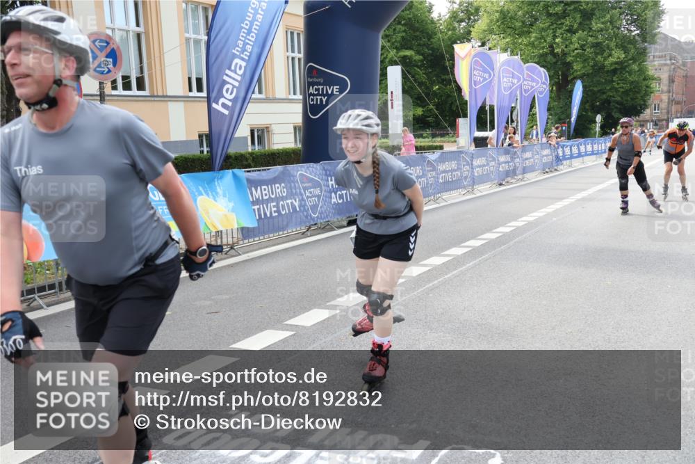29.06.2025 - hella hamburg halbmarathon Strokosch-Dieckow http://msf.ph/oto/8192832 29.06.2025 09:34:39 Ziel 20050, 20351, 20431, 20435, 20475 meine-sportfotos.de