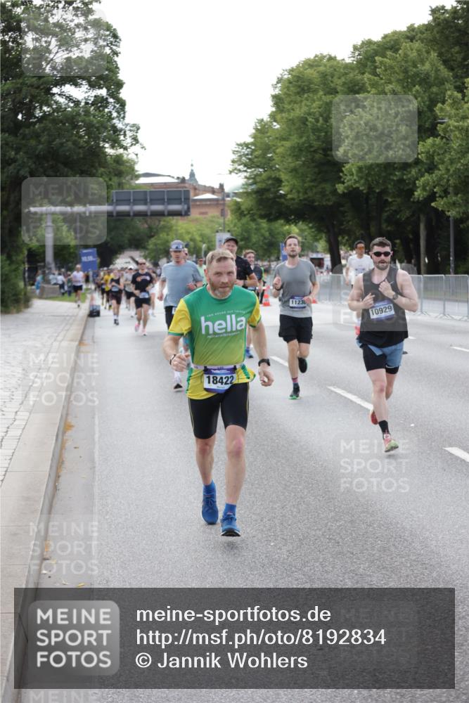 29.06.2025 - hella hamburg halbmarathon Jannik Wohlers http://msf.ph/oto/8192834 29.06.2025 09:45:59 Lombardsbrücke 1344, 2525, 3843, 3955, 4477, 5042, 7534, 7845, 7901, 8784, 8864, 8956, 10298, 10865, 10929, 11230, 11282, 11833, 12987, 13252, 13617, 13961, 14276, 14293, 15391, 15689, 16065, 16140, 16243, 16580, 16931, 17213, 17826, 18235, 18422, 18562, 18563 meine-sportfotos.de