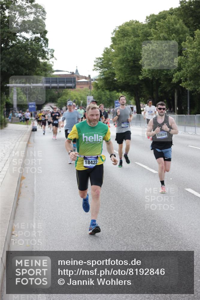 29.06.2025 - hella hamburg halbmarathon Jannik Wohlers http://msf.ph/oto/8192846 29.06.2025 09:45:59 Lombardsbrücke 1344, 2525, 3843, 3955, 4477, 5042, 7534, 7845, 7901, 8784, 8864, 8956, 10298, 10865, 10929, 11230, 11282, 11833, 12987, 13252, 13617, 13961, 14276, 14293, 15391, 15689, 16065, 16140, 16243, 16580, 16931, 17213, 17826, 18235, 18422, 18562, 18563 meine-sportfotos.de