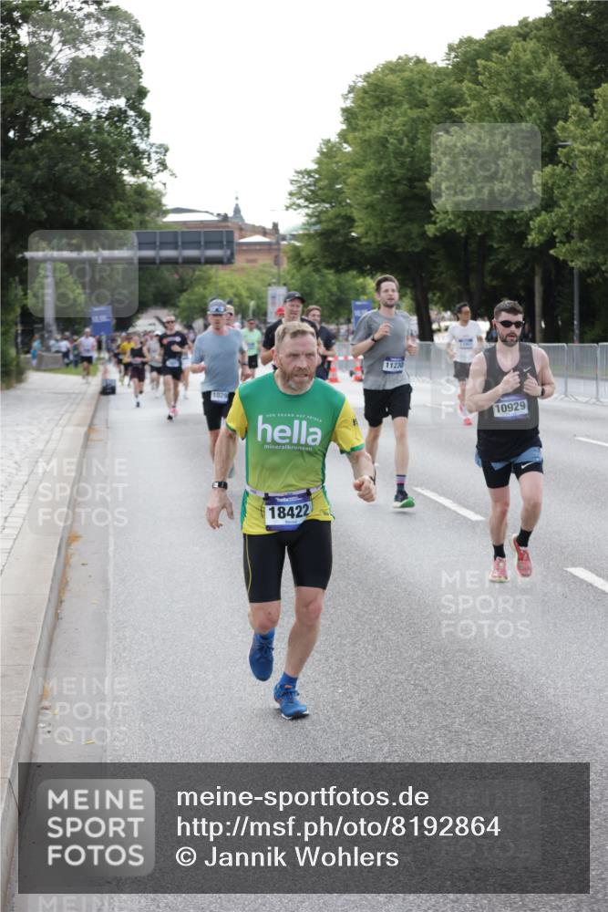29.06.2025 - hella hamburg halbmarathon Jannik Wohlers http://msf.ph/oto/8192864 29.06.2025 09:45:59 Lombardsbrücke 1344, 2525, 3843, 3955, 4477, 5042, 7534, 7845, 7901, 8784, 8864, 8956, 10298, 10865, 10929, 11230, 11282, 11833, 12987, 13252, 13617, 13961, 14276, 14293, 15391, 15689, 16065, 16140, 16243, 16580, 16931, 17213, 17826, 18235, 18422, 18562, 18563 meine-sportfotos.de