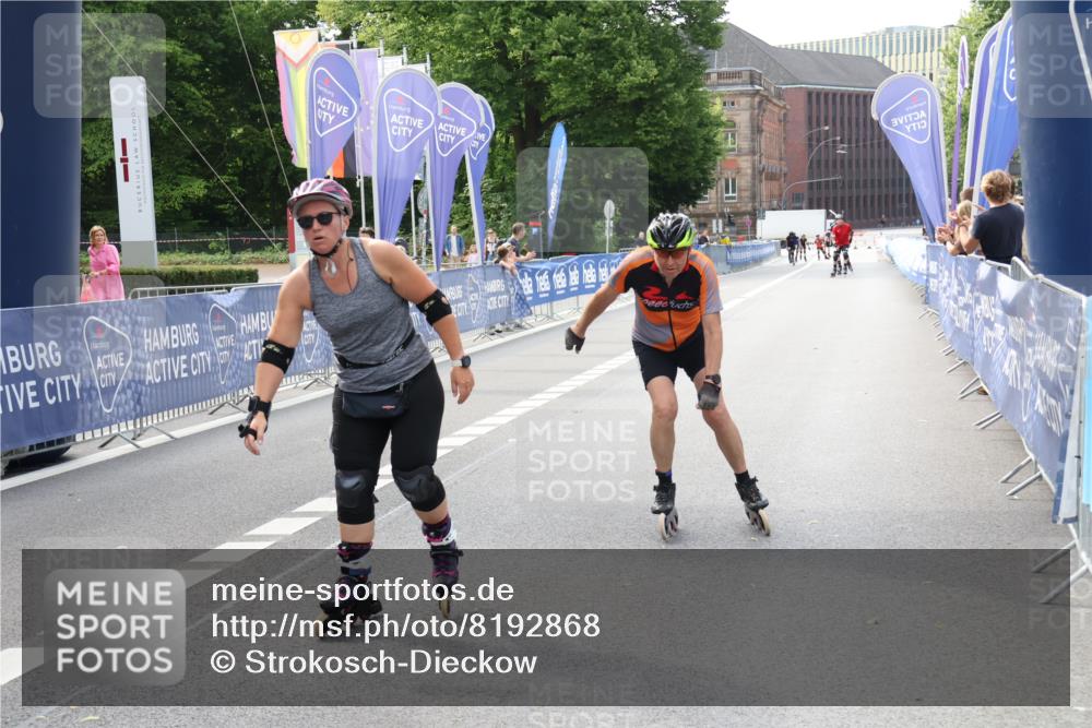 29.06.2025 - hella hamburg halbmarathon Strokosch-Dieckow http://msf.ph/oto/8192868 29.06.2025 09:34:41 Ziel 20050, 20351, 20475 meine-sportfotos.de