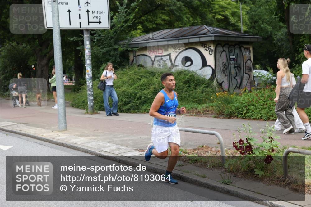 29.06.2025 - hella hamburg halbmarathon Yannick Fuchs http://msf.ph/oto/8193064 29.06.2025 10:31:19 20KM 1385, 1571, 2121, 3959, 5315, 5961, 6915, 7831, 8084, 8121, 9313, 10404, 10852, 11120, 11304, 11620, 11833, 12051, 12168, 12916, 13991, 14075, 14622, 15621, 16158, 17078, 17192, 17306, 18038, 18062, 18733 meine-sportfotos.de