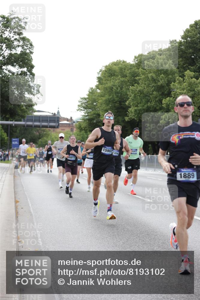 29.06.2025 - hella hamburg halbmarathon Jannik Wohlers http://msf.ph/oto/8193102 29.06.2025 09:46:07 Lombardsbrücke 1344, 1889, 3955, 4477, 4944, 5048, 7534, 7901, 8784, 8864, 10298, 10865, 10929, 11230, 11304, 11661, 12987, 13252, 13617, 13961, 14276, 14450, 15902, 16065, 16140, 16243, 16811, 16931, 16957, 17826, 18277, 18422 meine-sportfotos.de