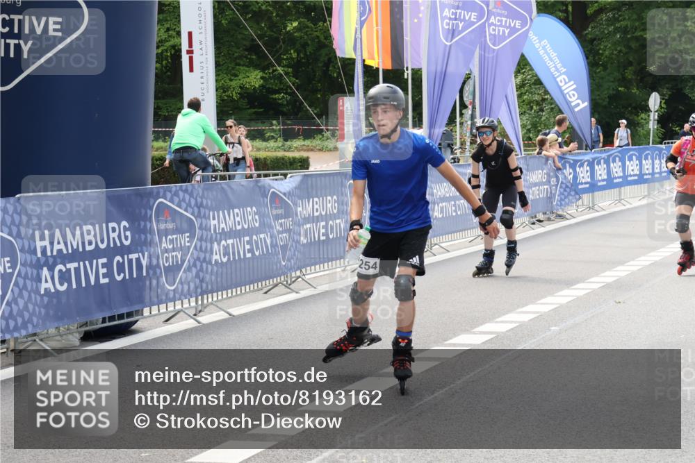 29.06.2025 - hella hamburg halbmarathon Strokosch-Dieckow http://msf.ph/oto/8193162 29.06.2025 09:34:59 Ziel 20095, 20102, 20254, 20324 meine-sportfotos.de