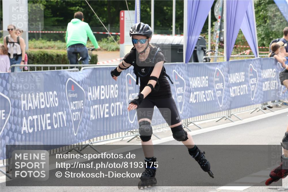 29.06.2025 - hella hamburg halbmarathon Strokosch-Dieckow http://msf.ph/oto/8193175 29.06.2025 09:35:00 Ziel 20095, 20102, 20254, 20324 meine-sportfotos.de