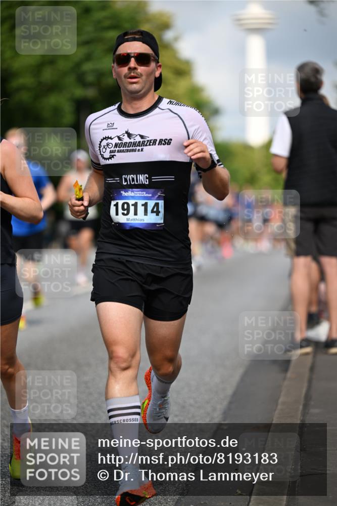 29.06.2025 - hella hamburg halbmarathon Dr. Thomas Lammeyer http://msf.ph/oto/8193183 29.06.2025 09:47:43 Kennedybrücke 1065, 2879, 3075, 3845, 3968, 4678, 5344, 7231, 7349, 7793, 8975, 9047, 10106, 10173, 10790 meine-sportfotos.de