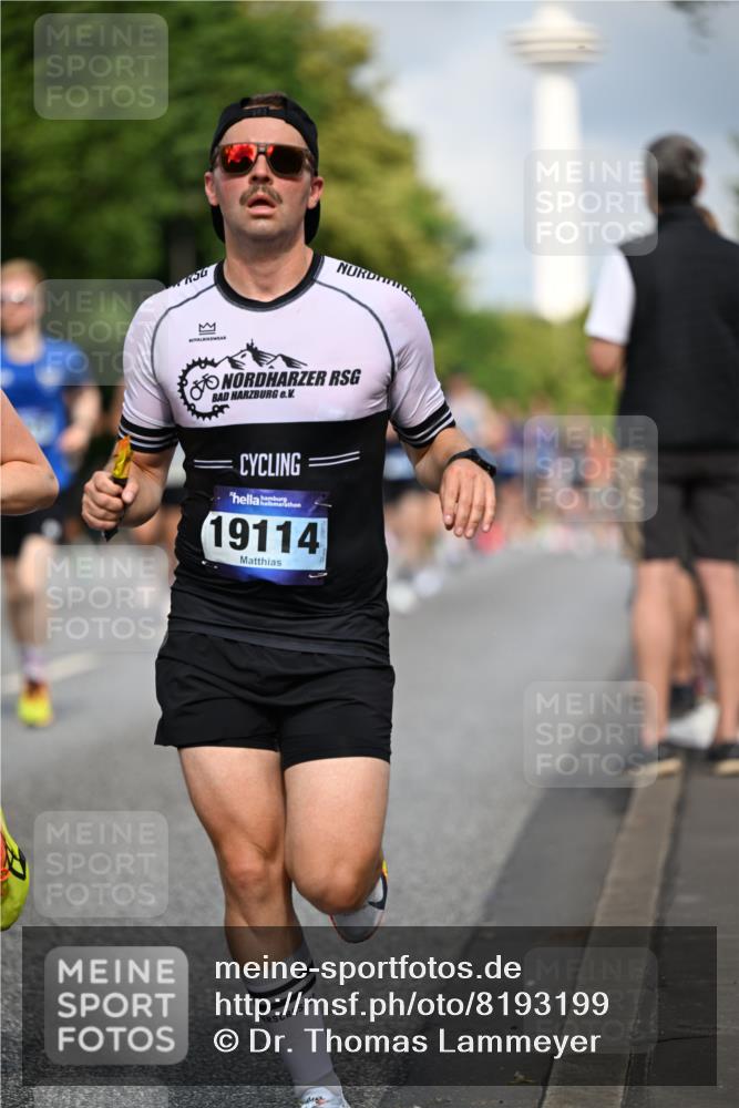 29.06.2025 - hella hamburg halbmarathon Dr. Thomas Lammeyer http://msf.ph/oto/8193199 29.06.2025 09:47:43 Kennedybrücke 1065, 2879, 3075, 3845, 3968, 4678, 5344, 7231, 7349, 7793, 8975, 9047, 10106, 10173, 10790 meine-sportfotos.de
