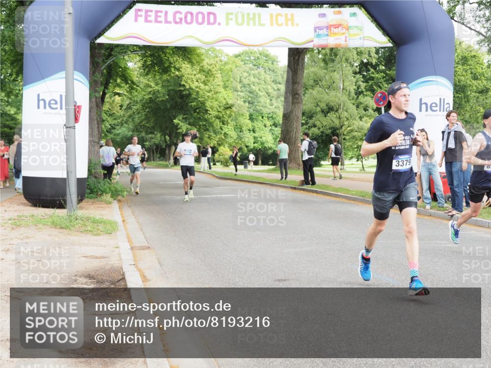 29.06.2025 - hella hamburg halbmarathon MichiJ http://msf.ph/oto/8193216 29.06.2025 10:20:02 Zwischen KM18-KM19 3379, 8323, 12049, 12691 meine-sportfotos.de
