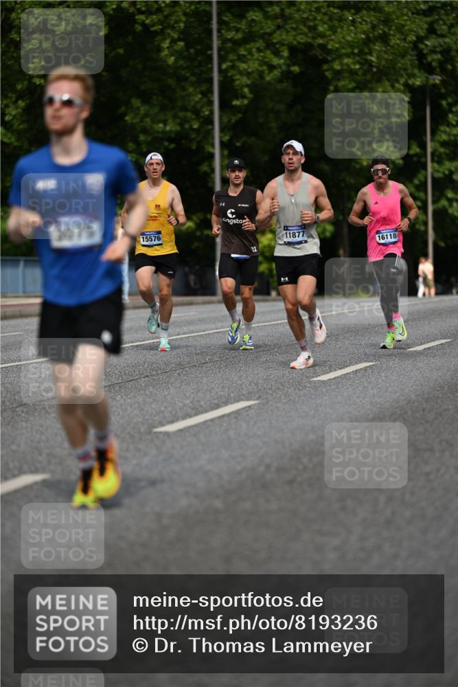29.06.2025 - hella hamburg halbmarathon Dr. Thomas Lammeyer http://msf.ph/oto/8193236 29.06.2025 09:47:45 Kennedybrücke 1065, 2021, 2879, 3075, 3845, 3968, 4678, 7349, 8731, 8975, 9047, 10106, 10790 meine-sportfotos.de