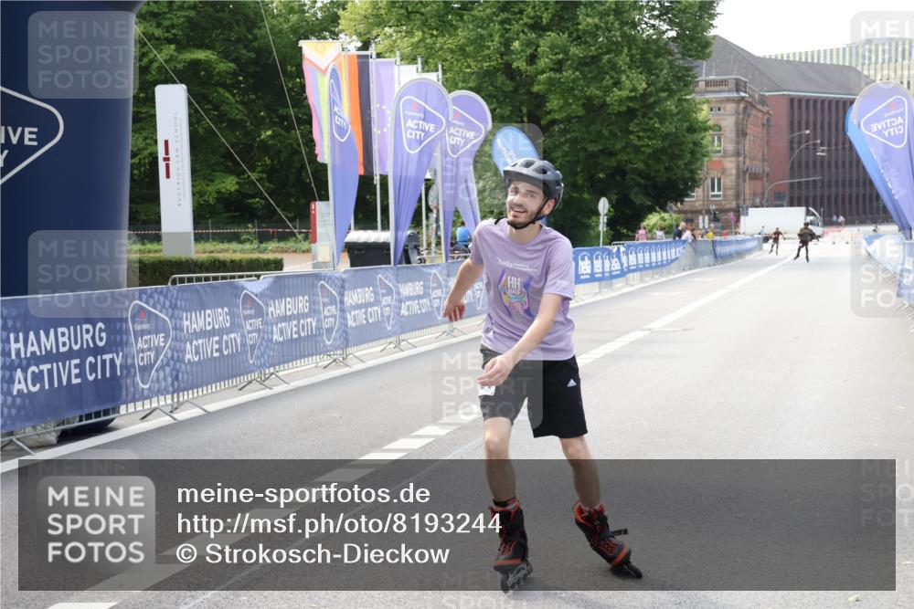 29.06.2025 - hella hamburg halbmarathon Strokosch-Dieckow http://msf.ph/oto/8193244 29.06.2025 09:35:06 Ziel 20324 meine-sportfotos.de