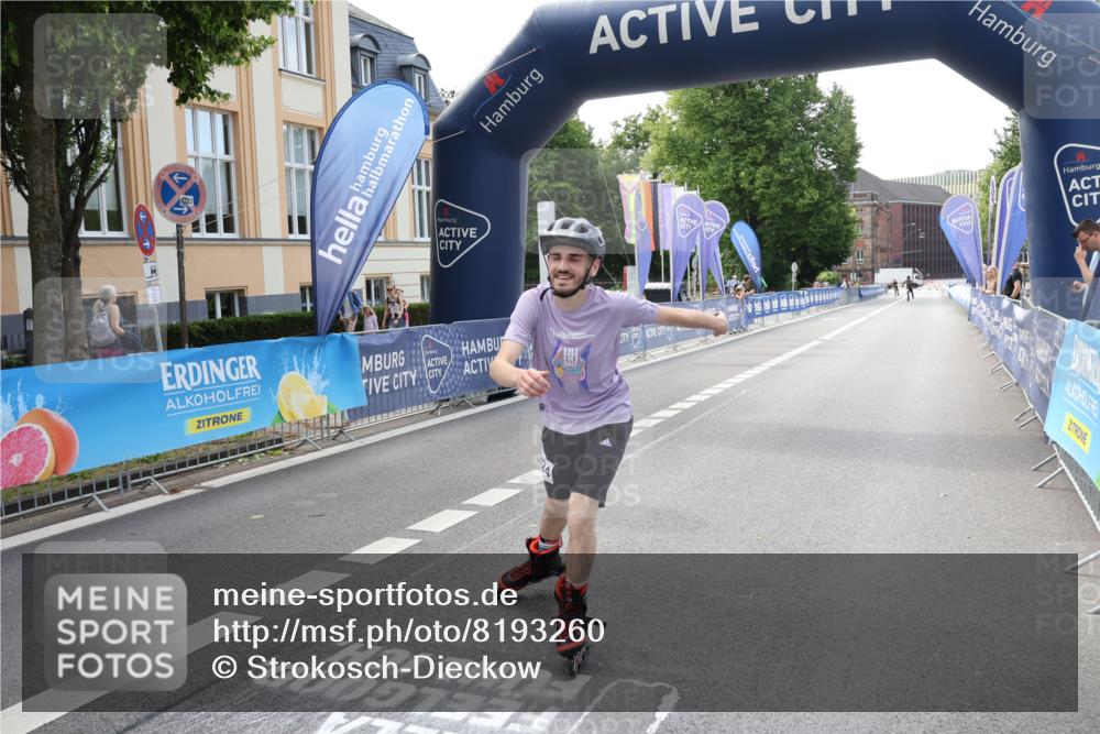 29.06.2025 - hella hamburg halbmarathon Strokosch-Dieckow http://msf.ph/oto/8193260 29.06.2025 09:35:07 Ziel 20324 meine-sportfotos.de