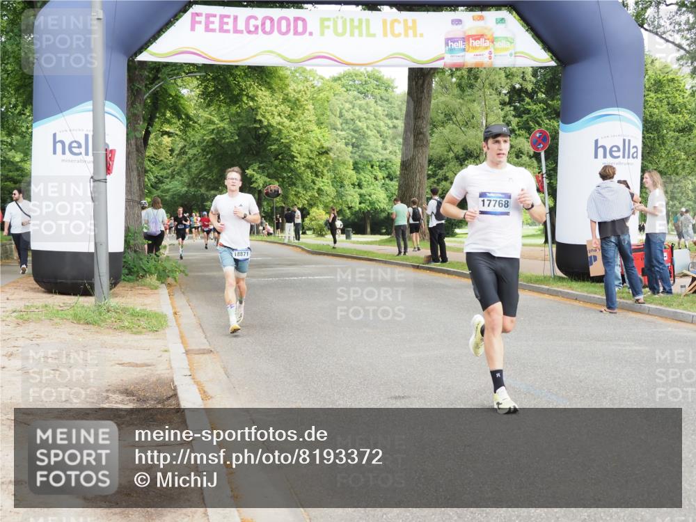29.06.2025 - hella hamburg halbmarathon MichiJ http://msf.ph/oto/8193372 29.06.2025 10:20:05 Zwischen KM18-KM19 3379, 8323, 12691, 17768, 18871 meine-sportfotos.de