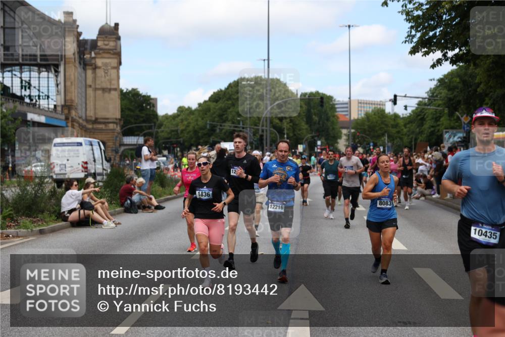 29.06.2025 - hella hamburg halbmarathon Yannick Fuchs http://msf.ph/oto/8193442 29.06.2025 11:22:05 20KM 1836, 2526, 2831, 2832, 2919, 3131, 3424, 3560, 3681, 3728, 3731, 3778, 3822, 4164, 4289, 4807, 4924, 5546, 5793, 6048, 6049, 6307, 6620, 6625, 6724, 6820, 8083, 8124, 8303, 8738, 8806, 9078, 9108, 9598, 9603, 10198, 10435, 10907, 11859, 12216, 12319, 12460, 12461, 12663, 12710, 13316, 13418, 13724, 14118, 14304, 14347, 15878, 16251, 16447, 16769, 17199, 17495, 17513, 17944, 18371, 18742 meine-sportfotos.de