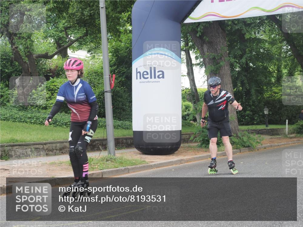 29.06.2025 - hella hamburg halbmarathon KatJ http://msf.ph/oto/8193531 29.06.2025 09:27:07 Zwischen KM18-KM19  meine-sportfotos.de