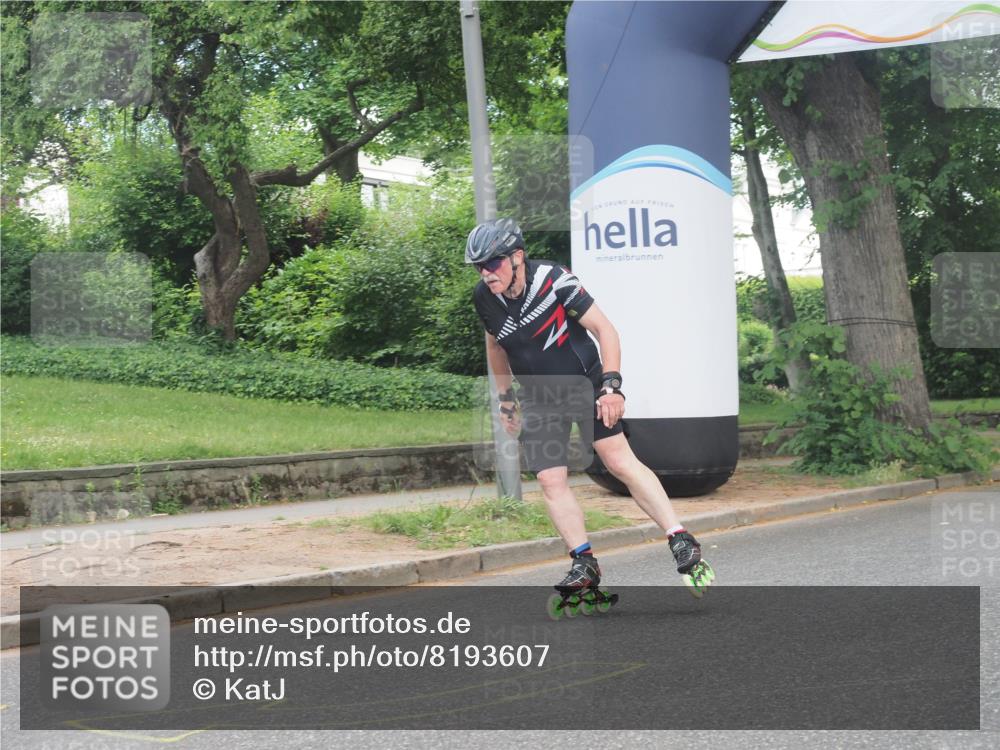 29.06.2025 - hella hamburg halbmarathon KatJ http://msf.ph/oto/8193607 29.06.2025 09:27:07 Zwischen KM18-KM19  meine-sportfotos.de