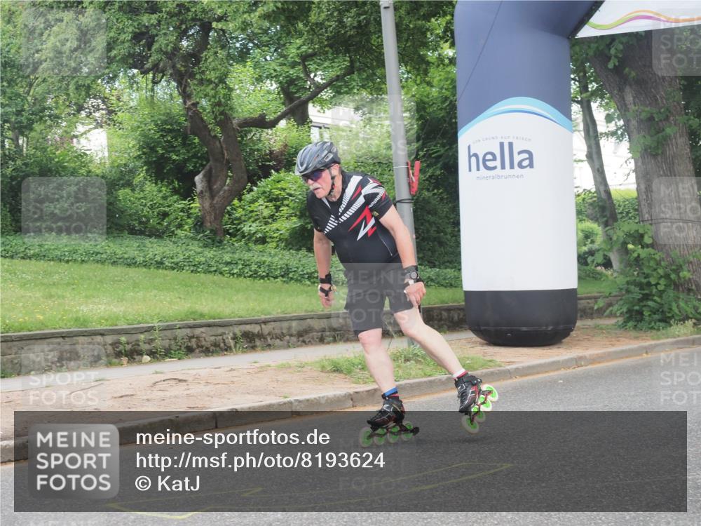 29.06.2025 - hella hamburg halbmarathon KatJ http://msf.ph/oto/8193624 29.06.2025 09:27:07 Zwischen KM18-KM19  meine-sportfotos.de