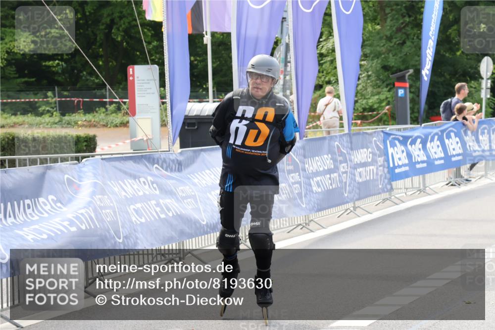 29.06.2025 - hella hamburg halbmarathon Strokosch-Dieckow http://msf.ph/oto/8193630 29.06.2025 09:36:14 Ziel 20120, 20393, 20394, 20398 meine-sportfotos.de