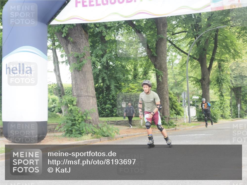 29.06.2025 - hella hamburg halbmarathon KatJ http://msf.ph/oto/8193697 29.06.2025 09:27:13 Zwischen KM18-KM19  meine-sportfotos.de