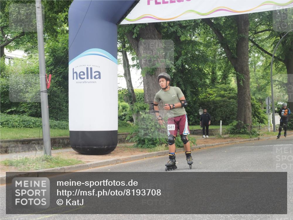 29.06.2025 - hella hamburg halbmarathon KatJ http://msf.ph/oto/8193708 29.06.2025 09:27:13 Zwischen KM18-KM19  meine-sportfotos.de