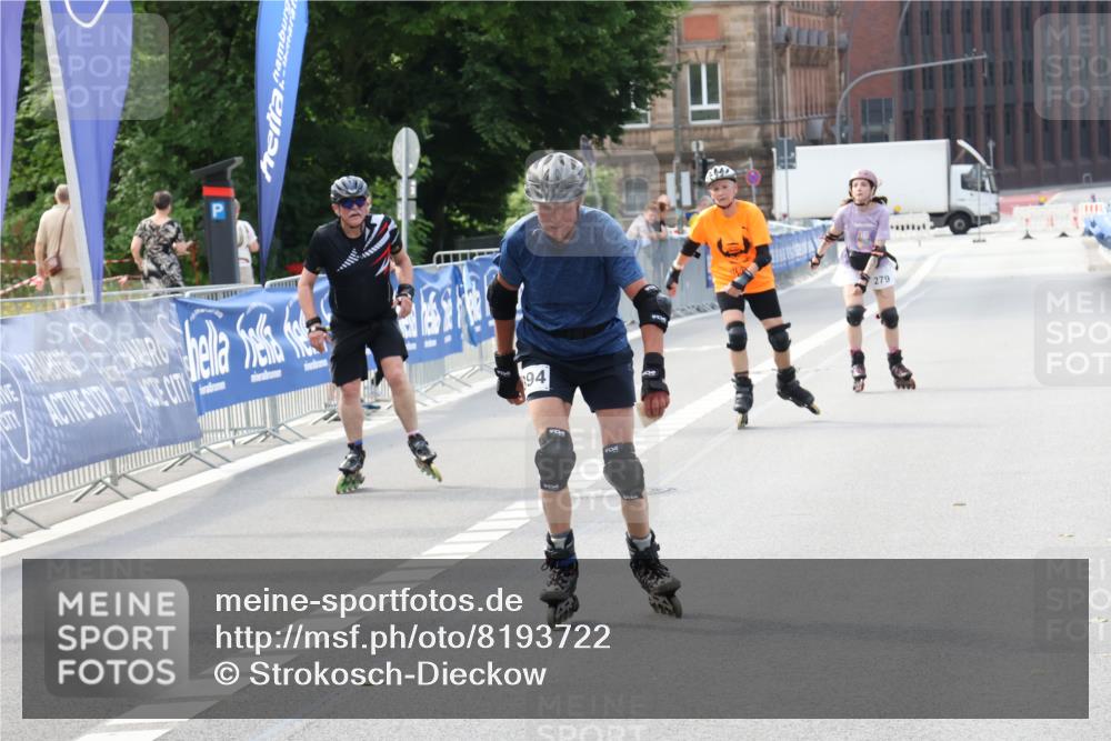 29.06.2025 - hella hamburg halbmarathon Strokosch-Dieckow http://msf.ph/oto/8193722 29.06.2025 09:36:20 Ziel 20120, 20279, 20393, 20394 meine-sportfotos.de