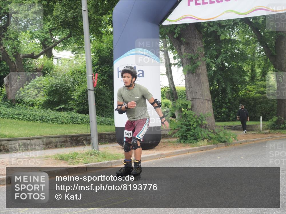 29.06.2025 - hella hamburg halbmarathon KatJ http://msf.ph/oto/8193776 29.06.2025 09:27:14 Zwischen KM18-KM19  meine-sportfotos.de